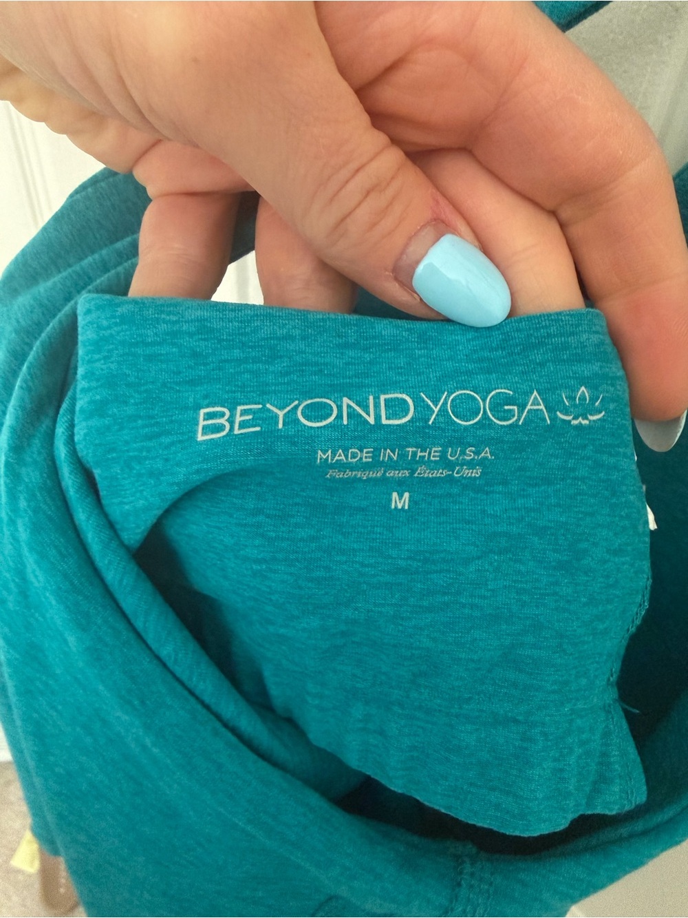 Beyond Yoga Teal Cropped Sports Bra Tank - Picture 3 of 3